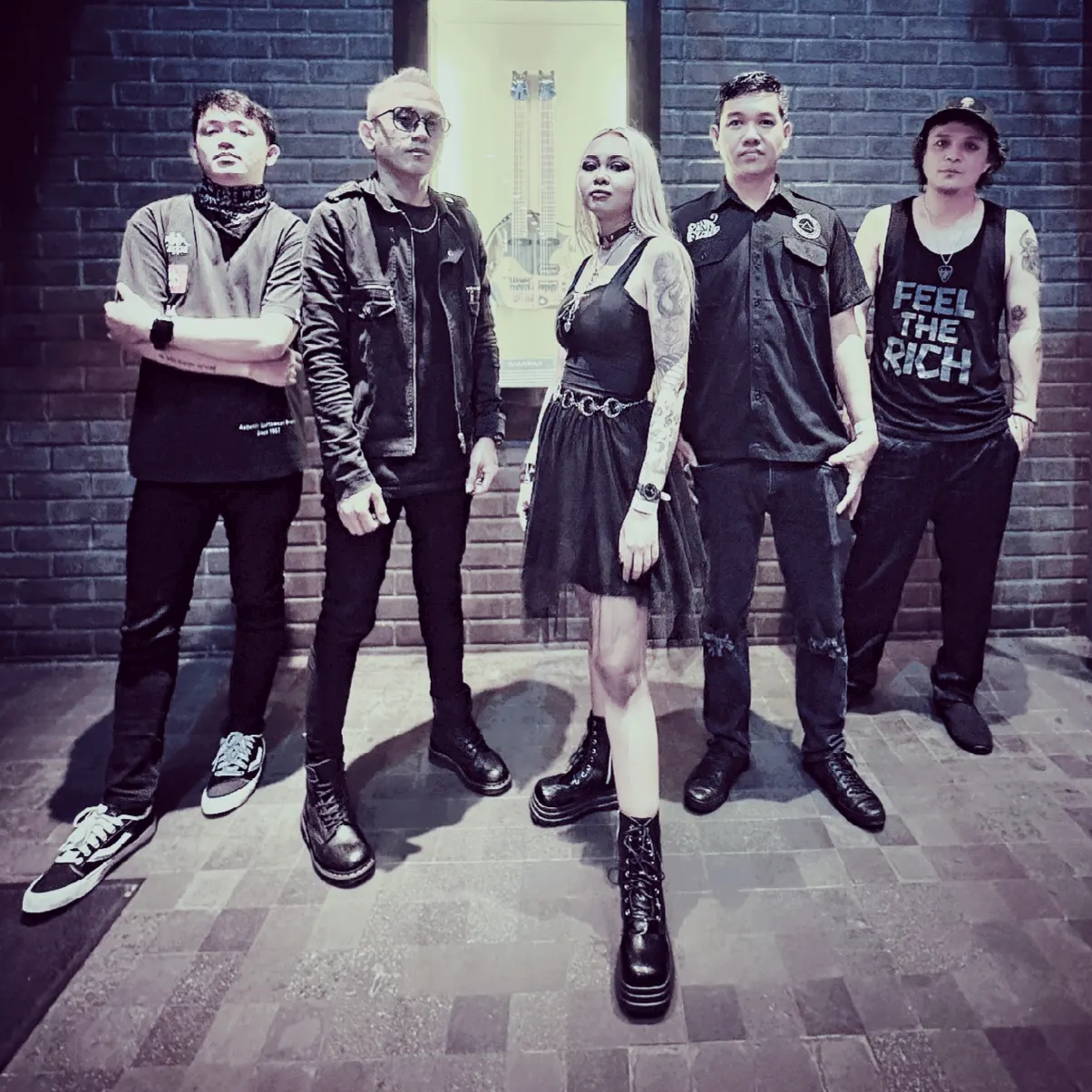 SimpleCut band photo 10